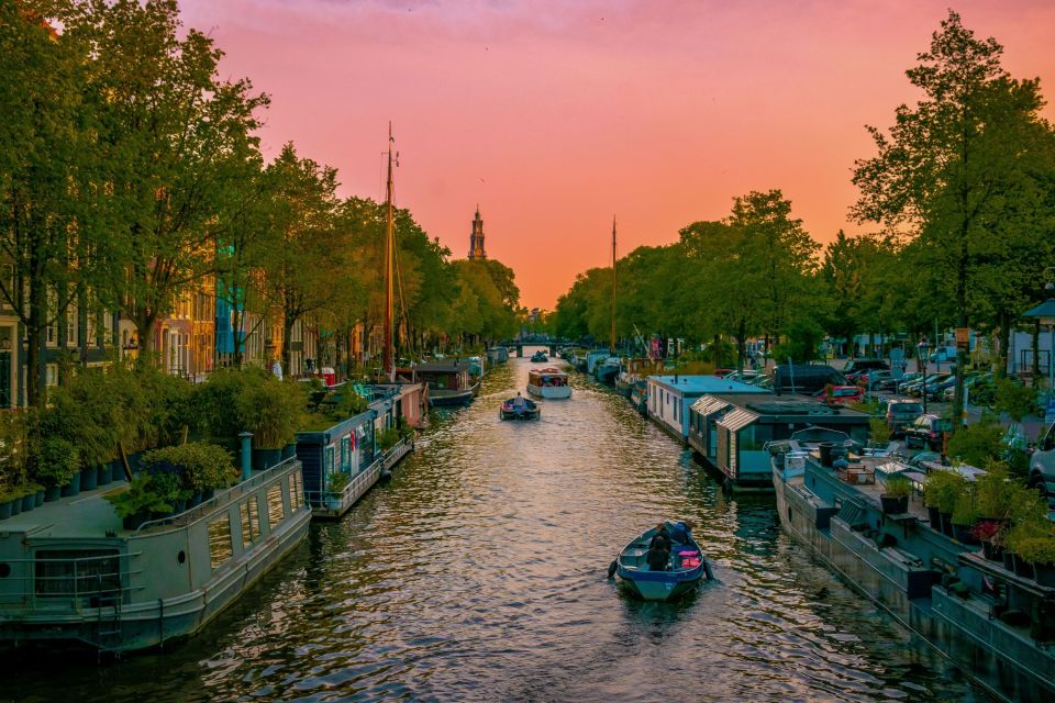 Amsterdam: Luxury Boat Tour With Stroopwafels Drinks - Common questions