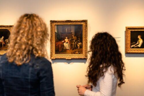 Amsterdam: Rijksmuseum Guided Tour and Ticket - Multilingual Tour Guides