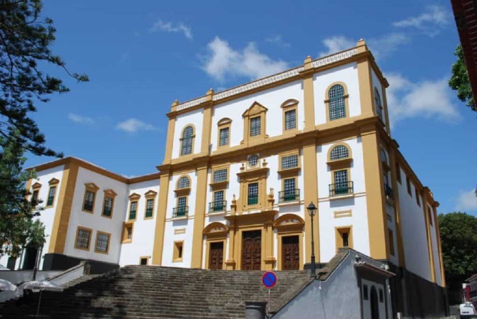 Angra Do Heroísmo: Walking Tour With Local Pasty and Coffee - Directions and Recommendations