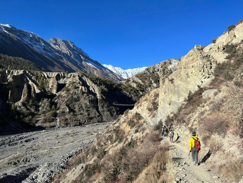 Annapurna Circuit Trek - 14 Days - Manang Valley Exploration
