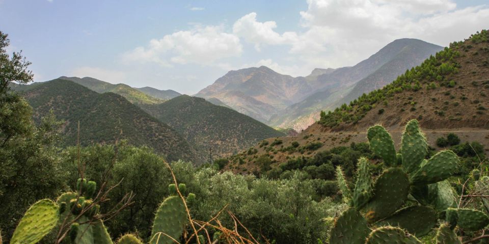 Atlas Mountains and Three Valleys Day Trip With Camel Ride - Packing Essentials