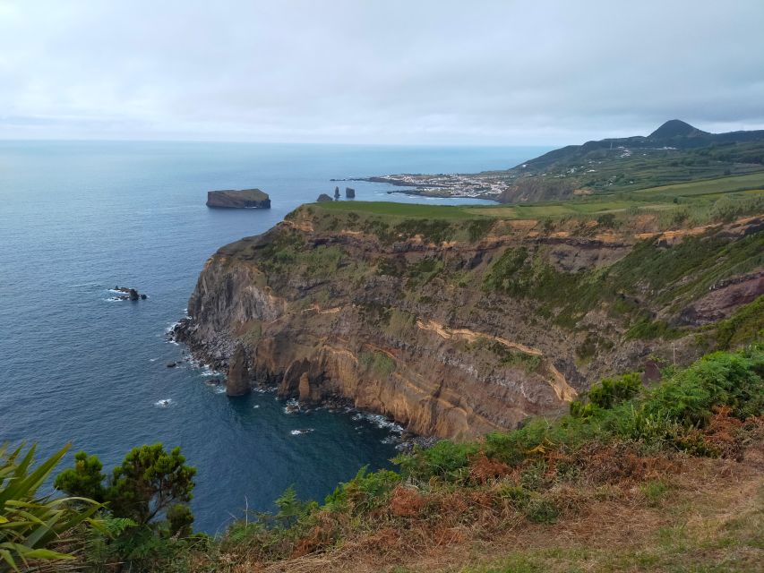 Azores: Private Tour Sete Cidades Green & Blue Lakes - Common questions