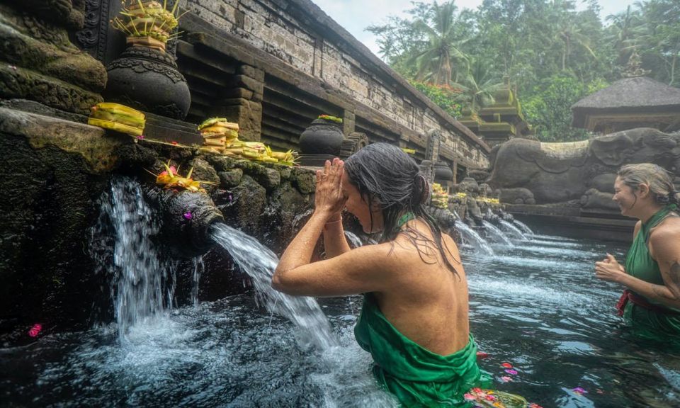 Bali: Tirta Empul, Tibumana Waterfall & Penglipuran Village - Common questions