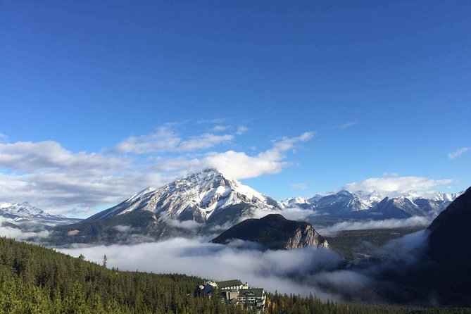 Banff Full-Day Discovery Tour From Calgary - Maximum Travelers per Tour