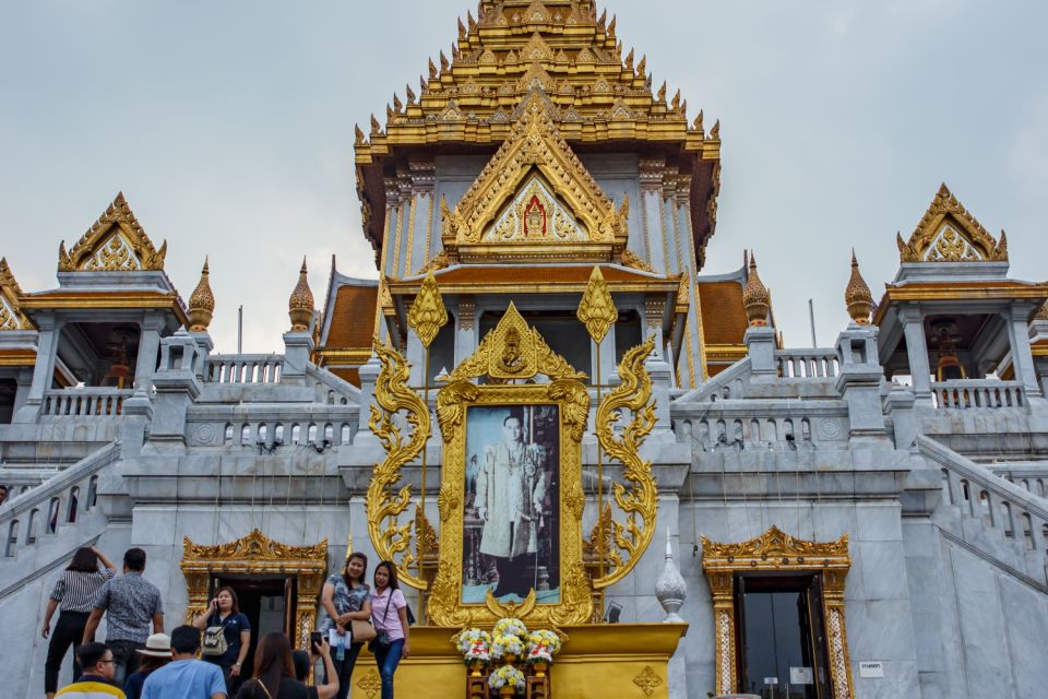 Bangkok: Chinatown and Wat Traimit Self-Guided Walking Tour - Important Information