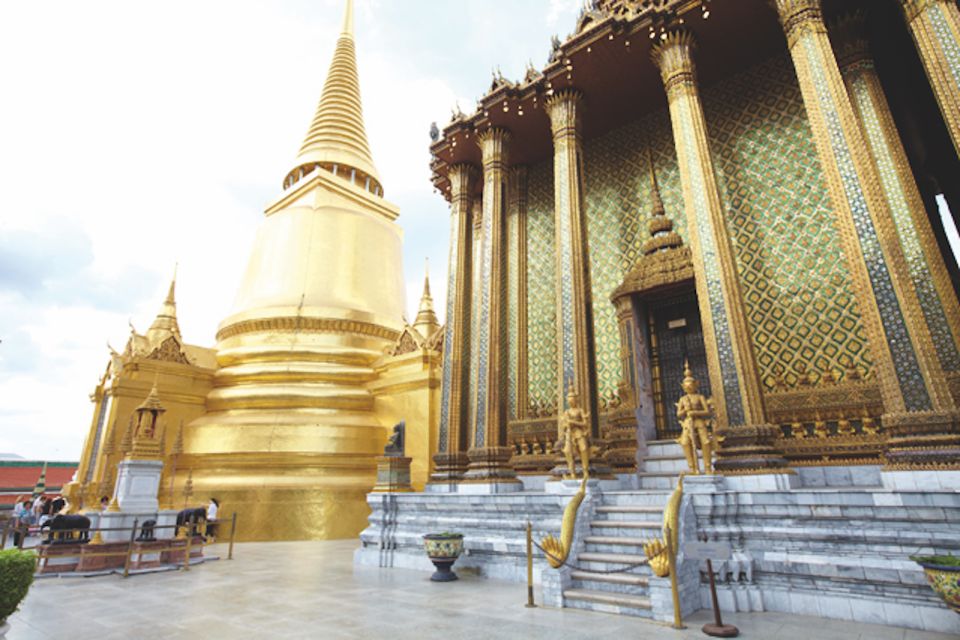 Bangkok: Half-Day Temple and Grand Palace Group Tour - Common questions
