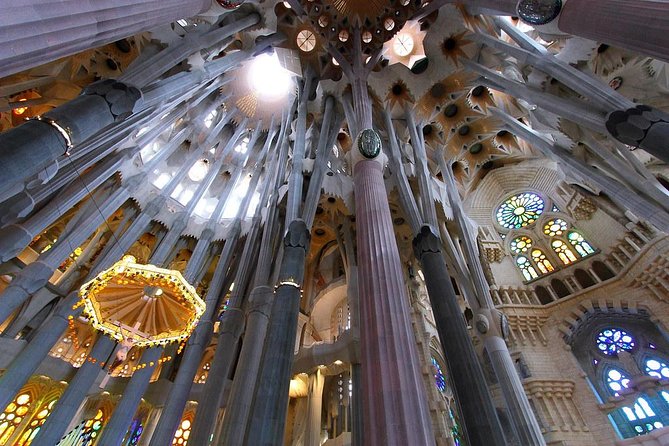 Barcelona: Private Evening Tour of Sagrada Familia With Expert Guide - Last Words