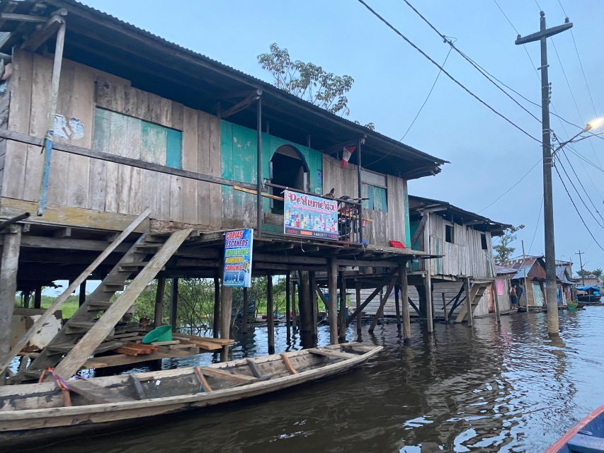 Belen Market and Floating City of Belen Tour - Tour Guide Commentary