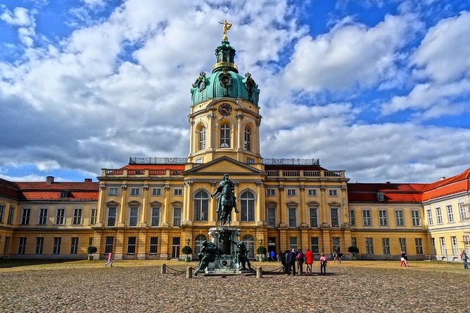 Berlin Stories - an Exciting Scavenger Hunt Tour - Fun Facts About Berlin