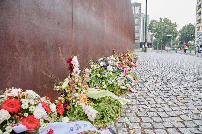 Berlin Wall & Cold War: Private Eye-Witness Black Van Half Day Tour - Last Words