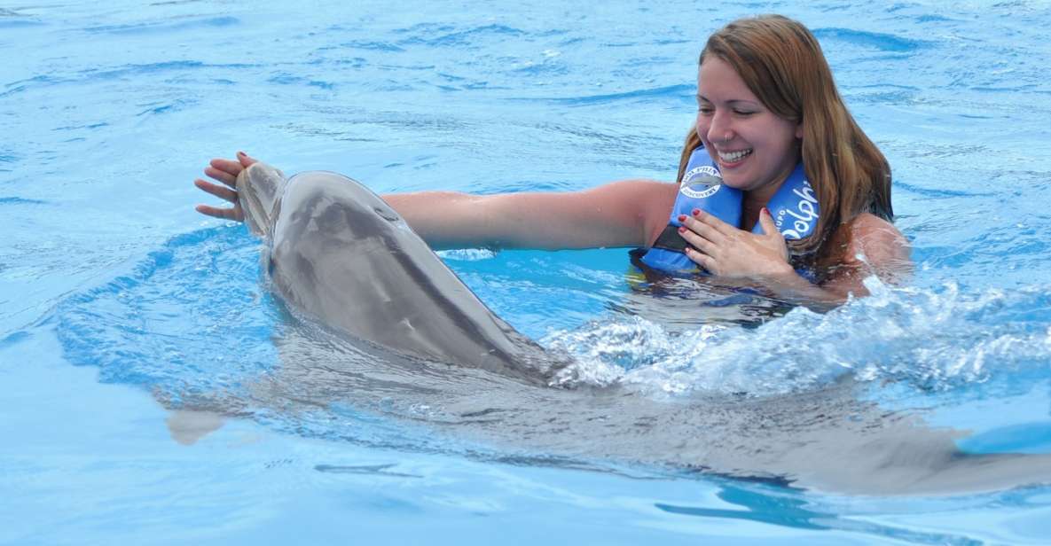 Cancún: Dolphin Swimming Program on Isla Mujeres With Buffet - Last Words