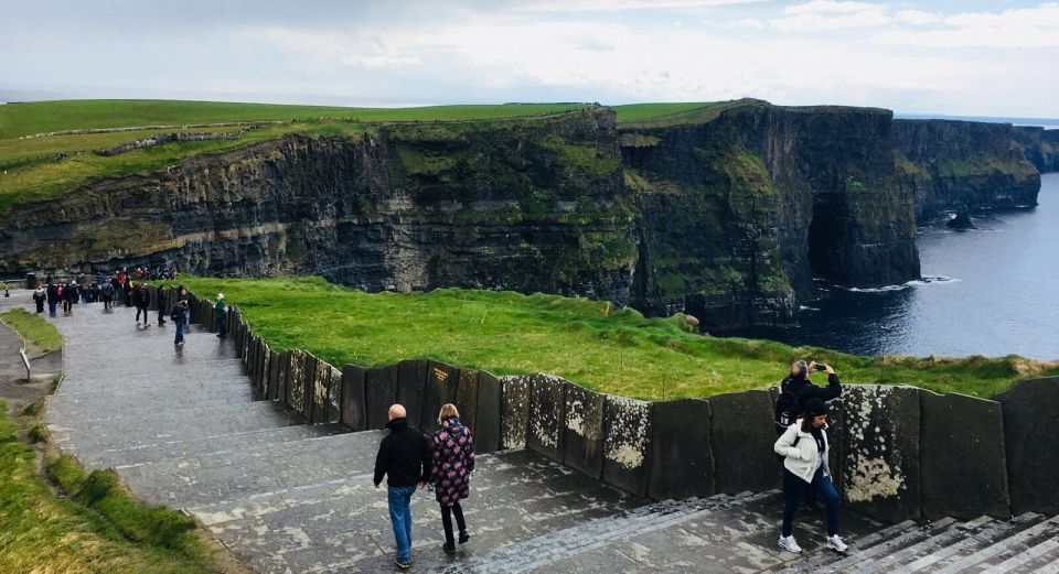 Cliffs of Moher and Galway Tour in Italian or Spanish - Common questions