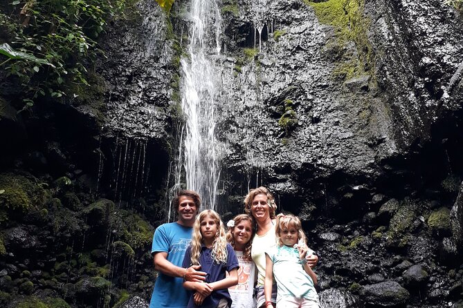 Crossing the Island of TAHITI in a 4x4 Safari (Mountain, Waterfall, River, Basins) - Common questions