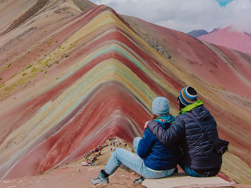 Cusco: Guided Day Tour and Rainbow Mountain Hike With Lunch - Common questions