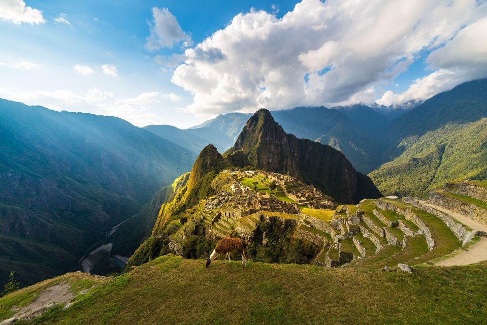 Cusco in 5 Days - Machu Picchu - Rainbow Mountain Hotel 4 - Language Support