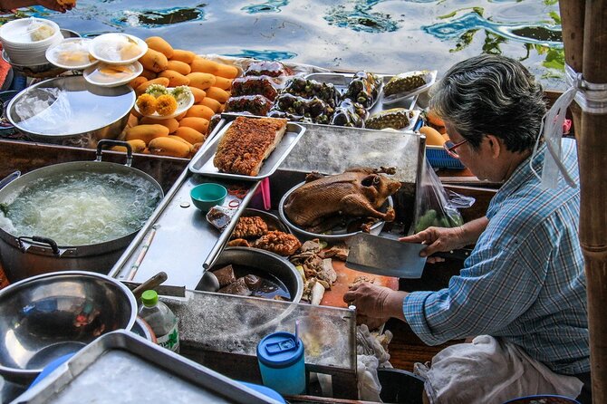 Damnoen Saduak Floating Market & Maeklong Railway Market Tour From Bangkok - Common questions