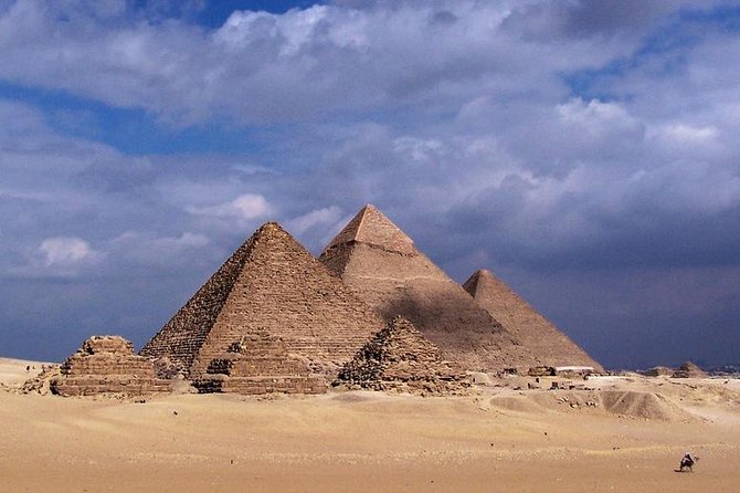Day Tour to Giza Pyramids, Sphinx, Sakkara Pyramids and Dahshur Pyramids - Common questions