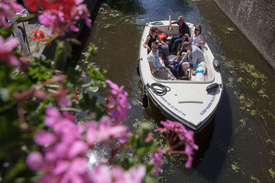 Delft: Open Boat Canal Cruise With Skipper - Product Details