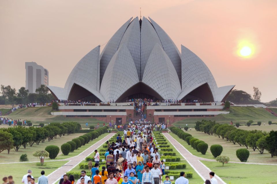 Delhi: Guided Full-Day City Sightseeing Tour - Expert Tour Guide
