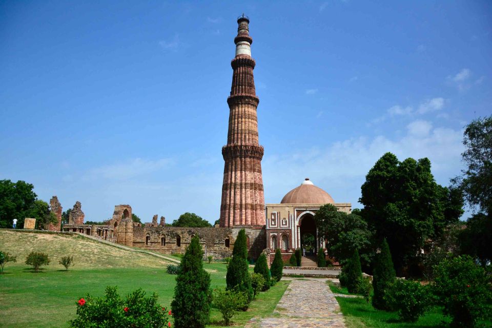 Delhi: Old and New Delhi Private Guided City Tour - Tour Highlights and Inclusions