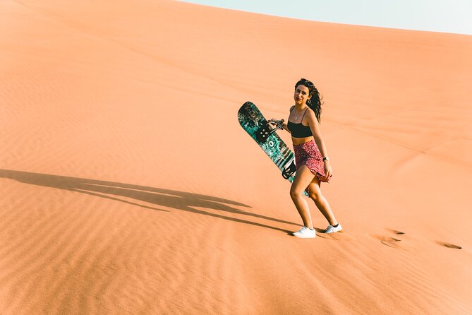 Doha Safari: Bash The Dunes, Camel Ride and Sandboarding - Sandboarding