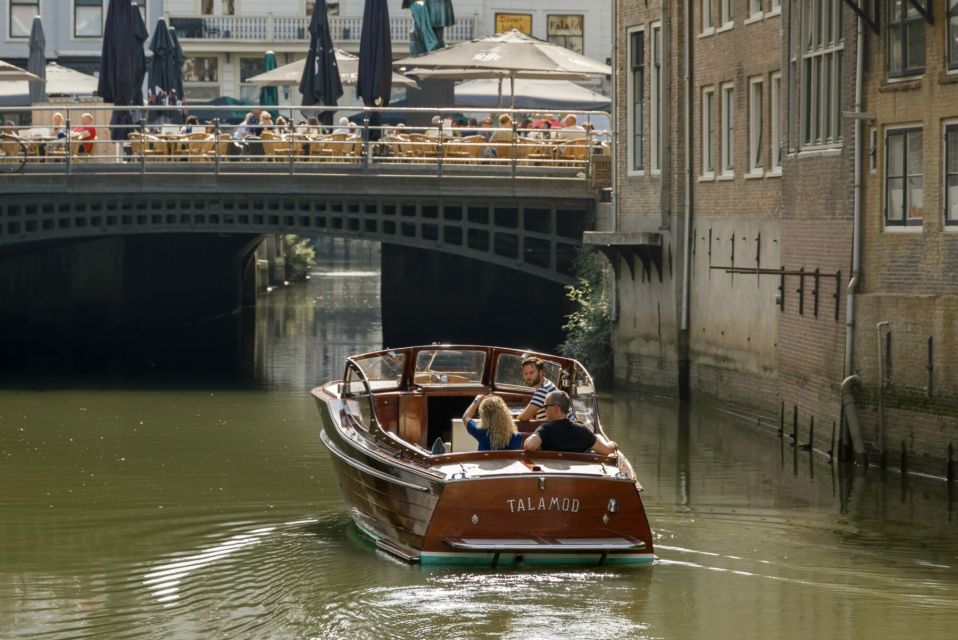 Dordrecht: City Walking Tour With Boat Ride - Common questions