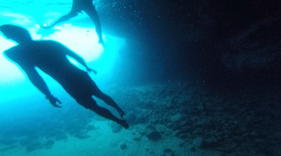 Dubrovnik: Blue Cave & Sunj Beach Boat Tour With Drinks - Gliding Through Ancient Caves