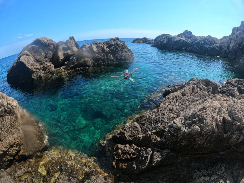 Dubrovnik: Blue & Green Caves Private Boat Tour With Drinks - Common questions