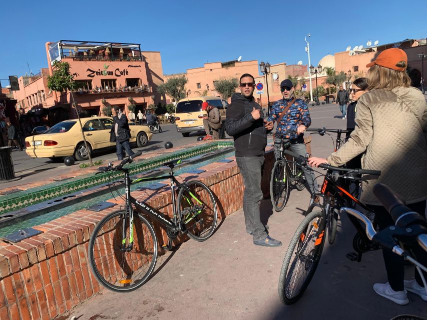 Dutch-Language Cycling Tour Through Marrakech. - Common questions