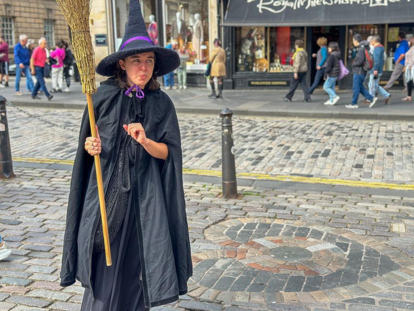 Edinburgh: Witches Old Town Walking Tour & Underground Vault - Immersive Experience Description
