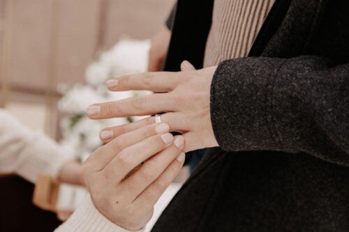 Eiffel Tower Proposal Lgbtqia / 1h Photographer - LGBTQIA-Friendly Proposal Experience