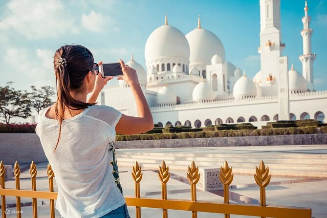 Exclusive Abu Dhabi Sightseeing Tour, Ferrari World and Mosque - Last Words