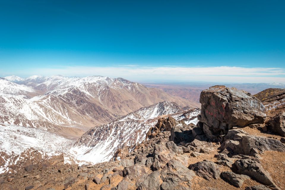 Explore the Atlas Mountains & Waterfalls With Lunch - Common questions