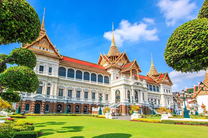 Explore the Grand Palace, the Emerald Buddha and Wat Pho Complex - Private Tour - Common questions