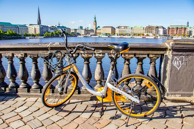 Explore the Instaworthy Spots of Hamburg With a Local - Personalized Experience