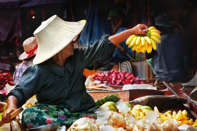 Foods Experience at Railway & Floating Market - Railway Dining