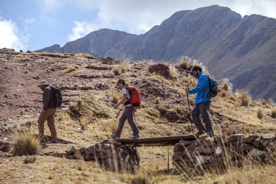 From Cusco: Huchuy Qosqo Private Full-Day Hike - Traverse Piuray Lagoon Scenery