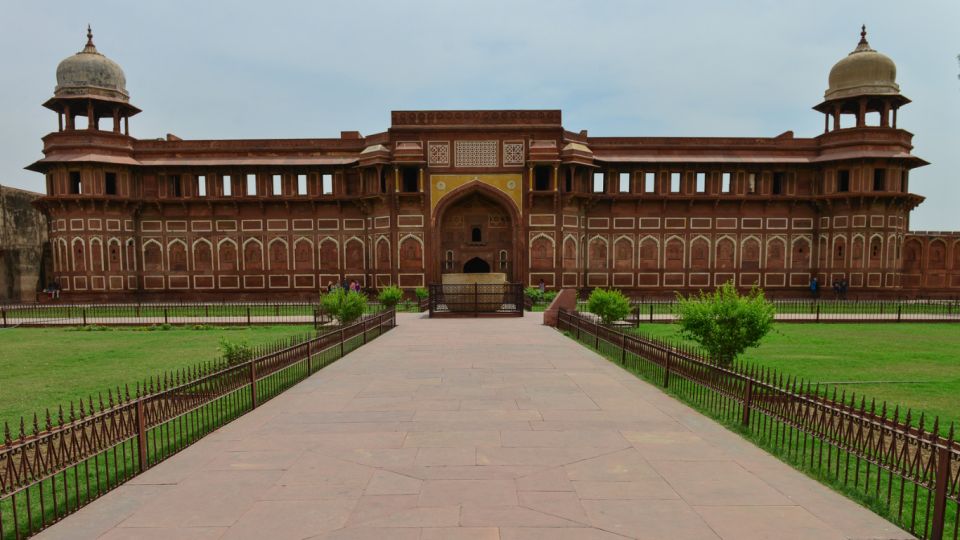From Delhi: Private Same Day Agra Tour by Gatimaan Train - Booking Information