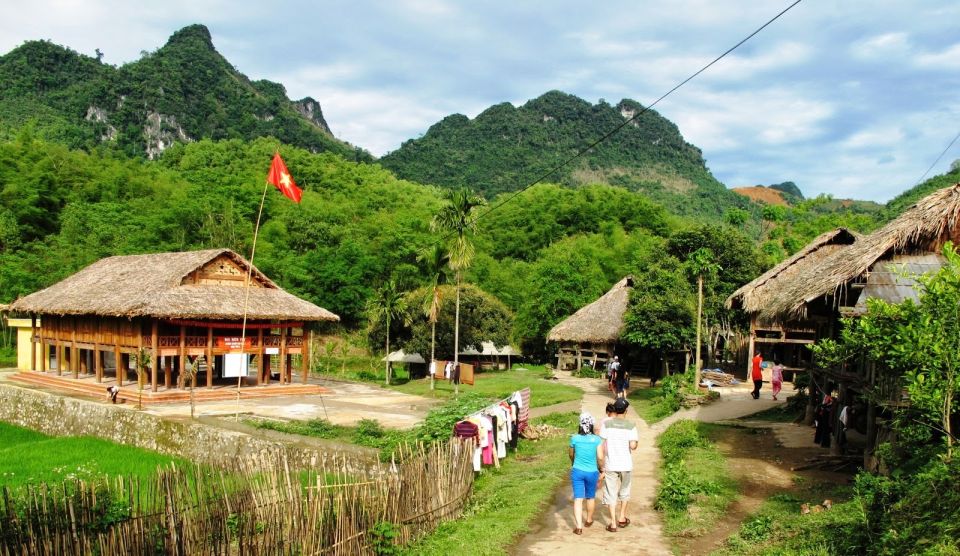 From Hanoi: Mai Chau Valley & Hill Tribes 2-Day Trek Tour - Traditional White Thai Village Stay