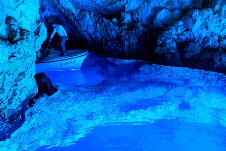 From Hvar: Vis Island, Blue Cave and Pakleni Islands - Budikovac Island Snorkeling
