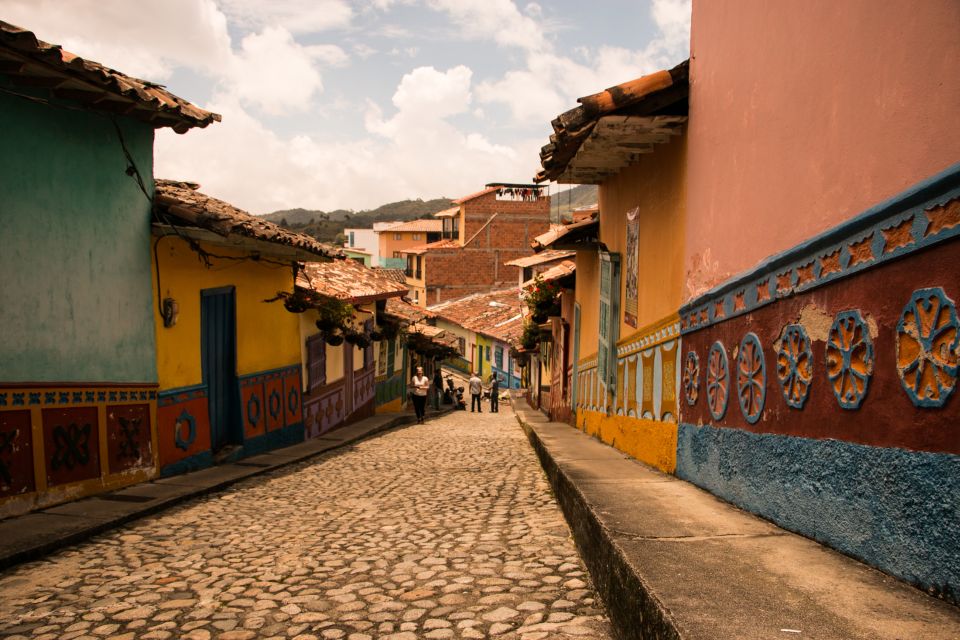 From Medellín: Guatapé and El Peñol Guided Tour - Additional Information