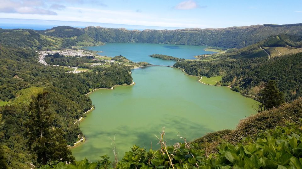 From Ponta Delgada: Sete Cidades and Lagoa Do Fogo Day Tour - Review Summary