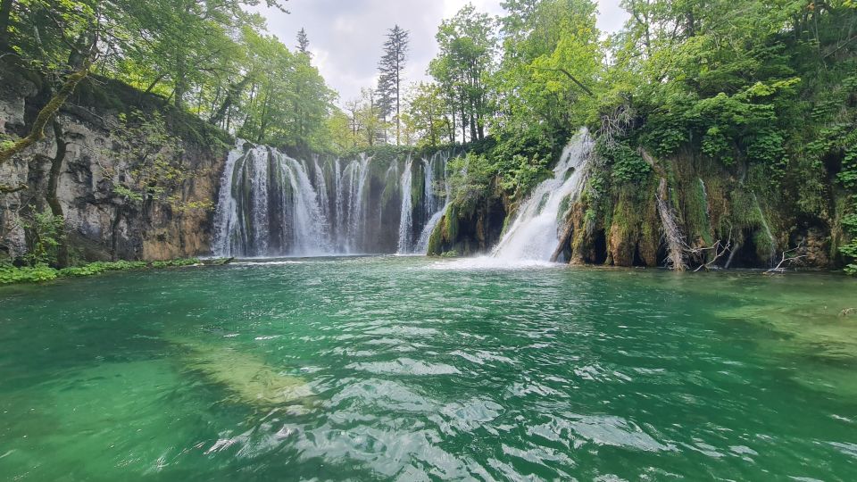 From Zadar: Plitvice Lakes Day Tour With Boat Ride - Common questions