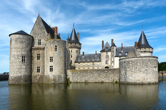 Full-Day Private Tour to Châteaux of the Loire Without Guide - Important Reminders