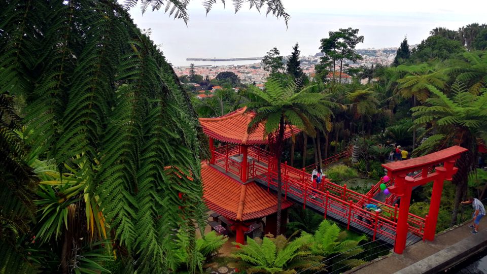 Funchal Enchanting Gardens in 3h: City Tour Garden Visit - Common questions