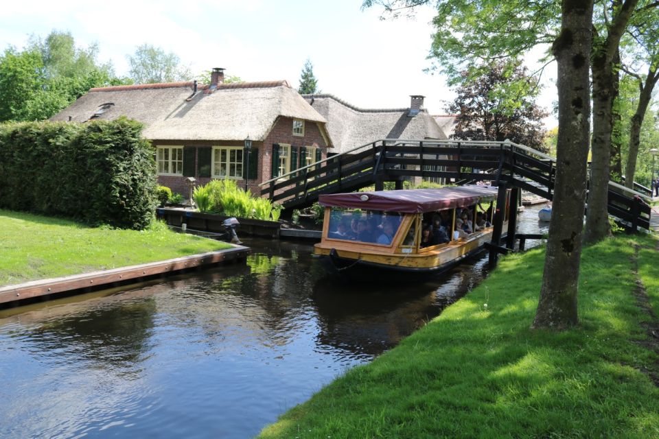 Giethoorn: Private Guided Canal Cruise With Coffee and Tea - Common questions