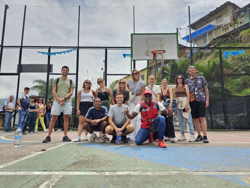 Graffiti Tour Comuna 13 (Private Tour With Transportation) - Overall Immersive Tour Experience