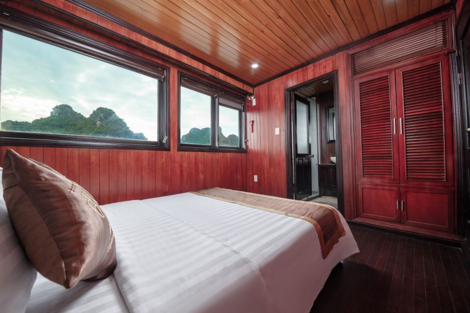 Ha Long Bay 2days1night Tour by 4-Star Luxury Junk - Common questions