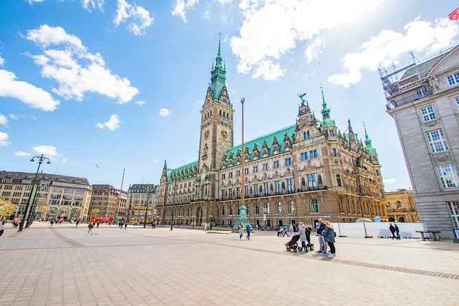 Hamburg Photography Walking Tour With a Local Guide - Start Point Location Details
