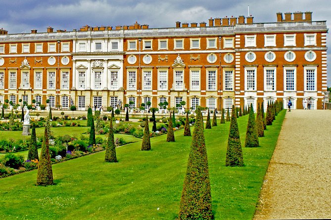 Hampton Court Palace & Garden Maze, Private Tour Admission With Audio Guides - Cancellation Policy